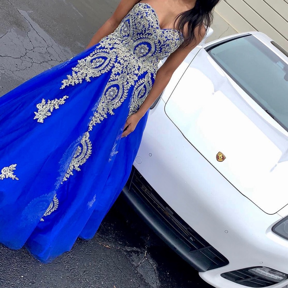 Blue Prom/Sweet 16/Quinceañera dress